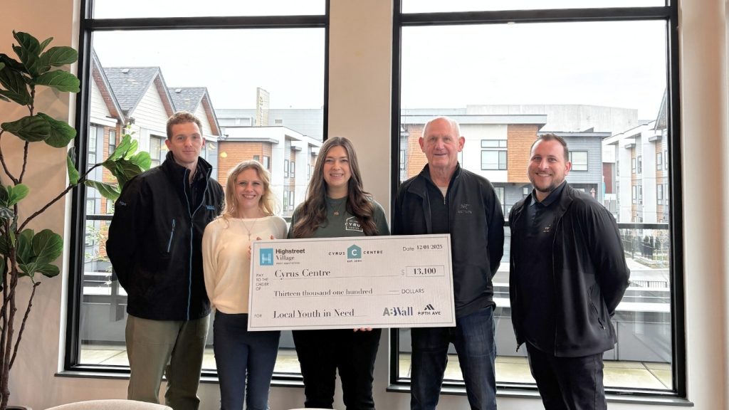 CyrusCentre_Donation_Highstreet_Village_FifthAvenue.